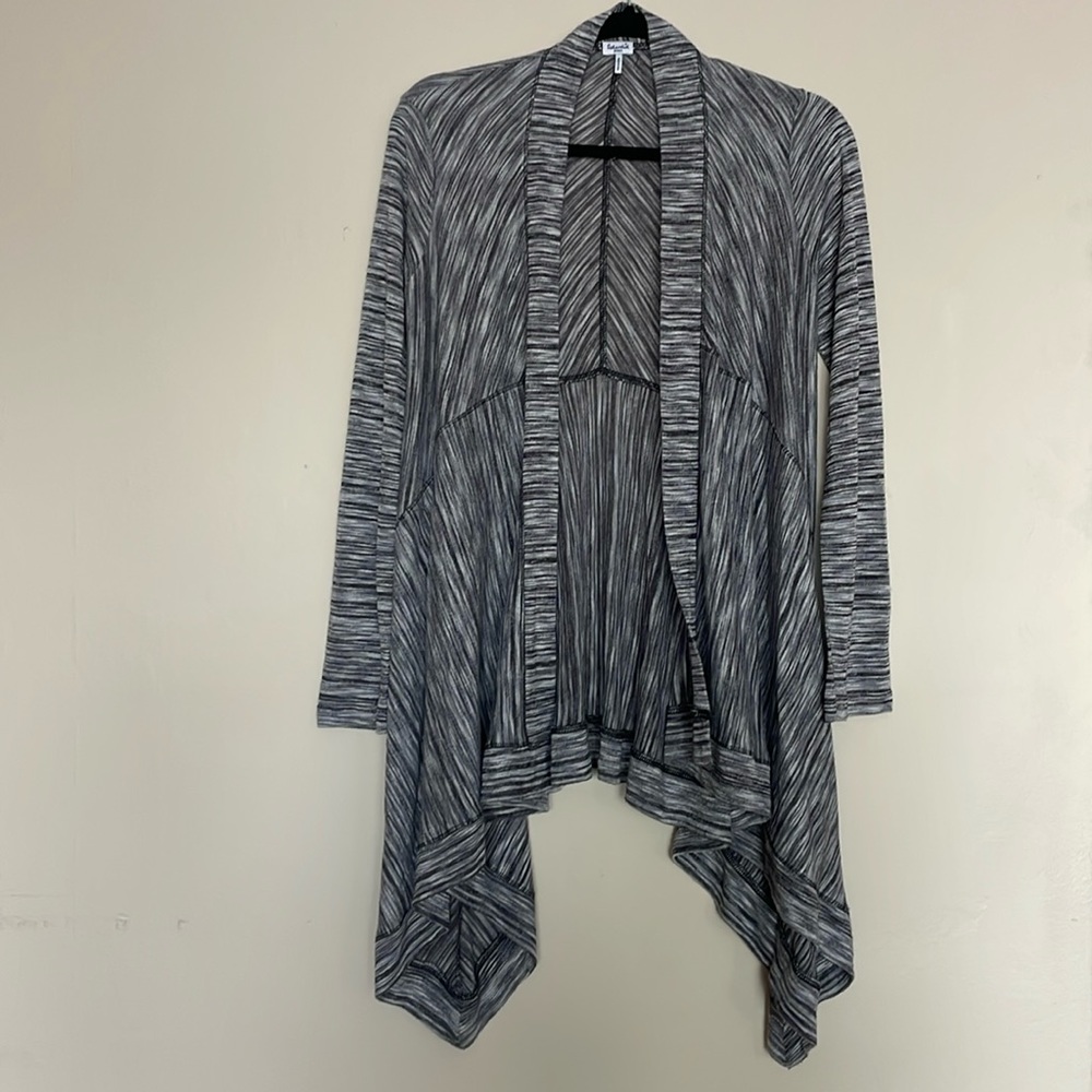 Cozy Splendid Wrap, Size Small, Color Black/White